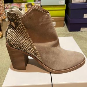 Dolce vita taupe suede/snakeskin booties.  Excellent condition.